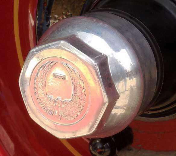 Attached picture 1146 28 Hub cap .jpg